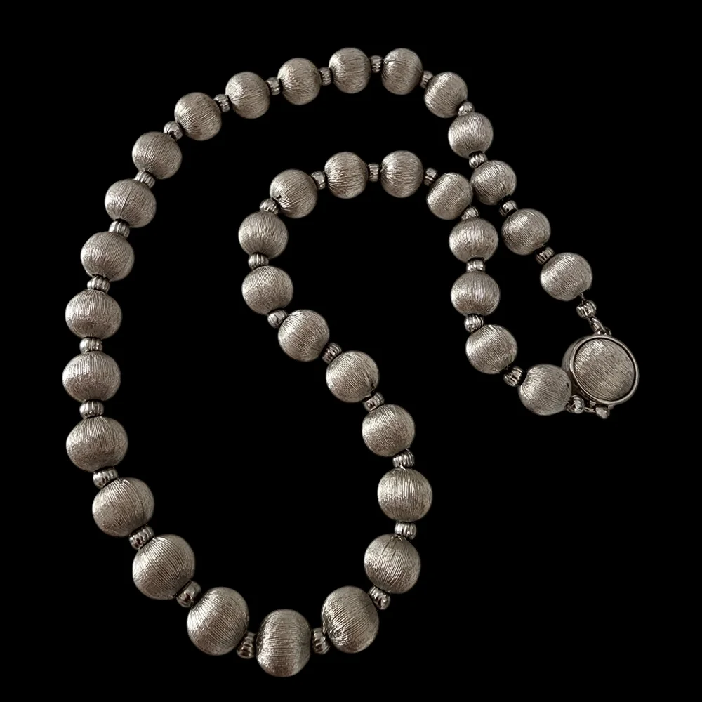 Vintage silver tone metal beads 1950s excellent condition